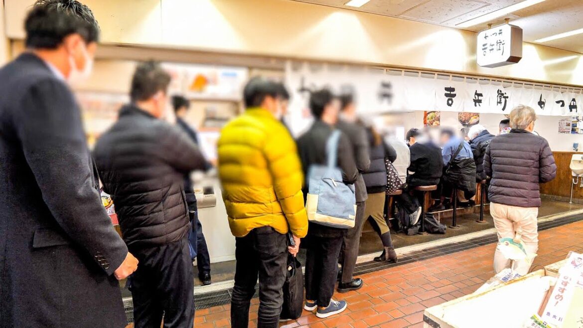信じられない超絶カツ丼ラッシュ!働く男たちが殺到する超行列カツ丼専門店の高速注文さばき丨Amazing Skill!Super Speed Katsudon Cooking 信じられない超絶カツ丼ラッシュ!働く男たちが殺到する超行列カツ丼専門店の高速注文さばき丨Amazing Skill!Super Speed Katsudon Cooking