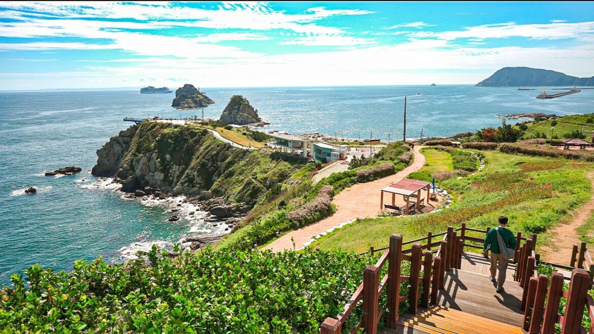 Best Travel Destination Oryukdo Island Skywalk in Busan City | Korea Tour Guide l 4K HDR