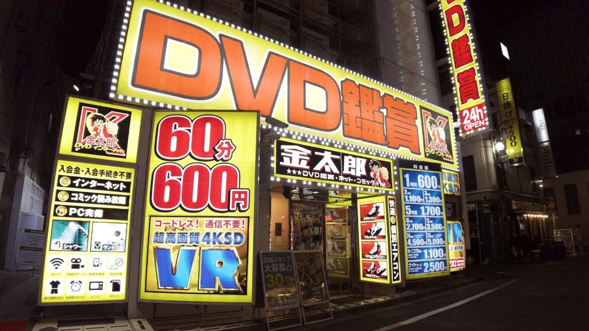 Staying at Japan’s Unique Private Capsule Room | Net Cafe Kintaro Staying at Japan's Unique Private Capsule Room | Net Cafe Kintaro