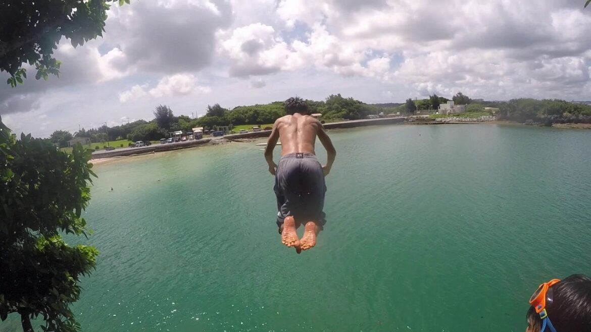 Cliff Jumping at Kadena Marina (Okinawa, Japan) | Cliff Diving | Cliff Jumping at Kadena Marina (Okinawa, Japan) | Cliff Diving |