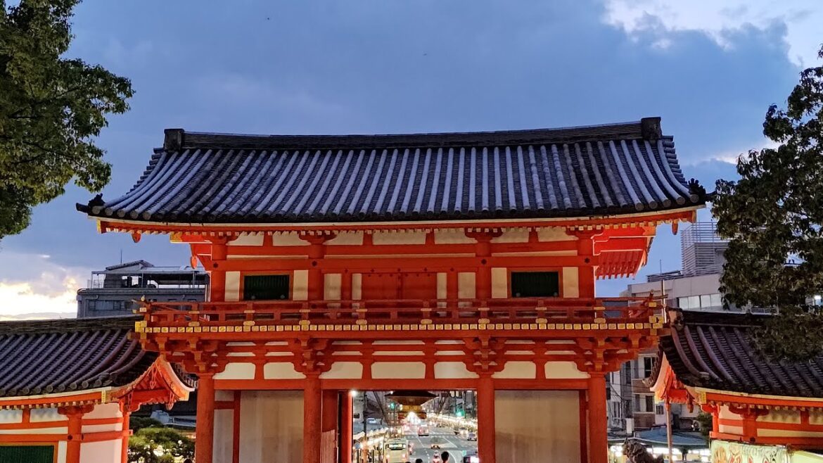 KIMONO @ KYOTO TEMPLE JAPAN LIVE STREAM 👘 KIMONO @ KYOTO TEMPLE JAPAN LIVE STREAM 👘