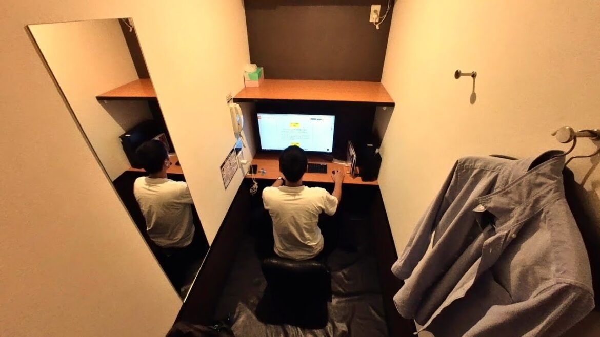 I tried a Manga Cafe in a Capsule Private Room | Kaikatsu Club I tried a Manga Cafe in a Capsule Private Room | Kaikatsu Club