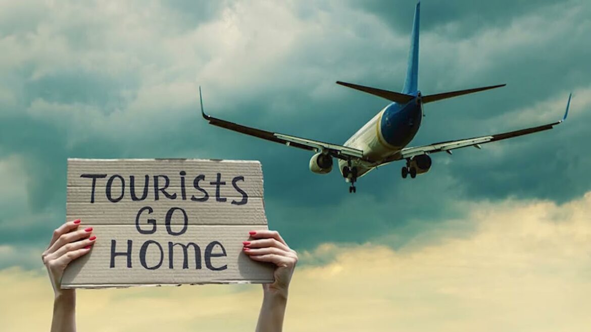 Japan OVERTOURISM Issues & IMPORTANT Things To Know Before You Go