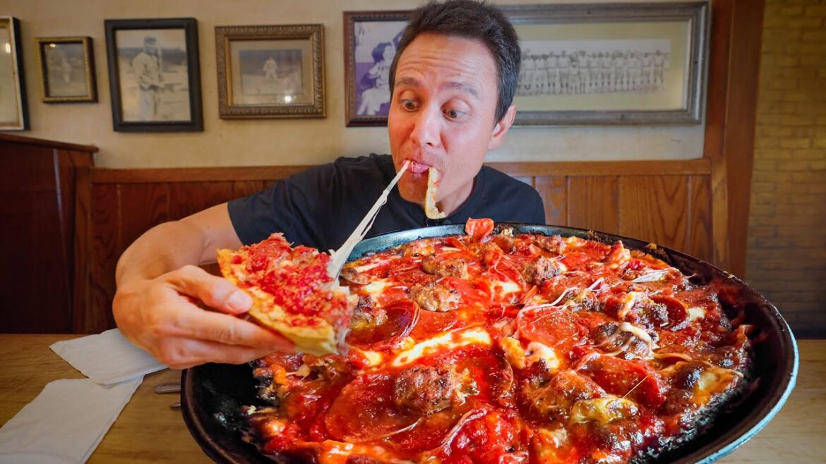 Ultimate CHICAGO PIZZA TOUR!! 🍕 From Thin Crust to Deep Dish – Best Pizza Chicago!! Ultimate CHICAGO PIZZA TOUR!! 🍕 From Thin Crust to Deep Dish - Best Pizza Chicago!!