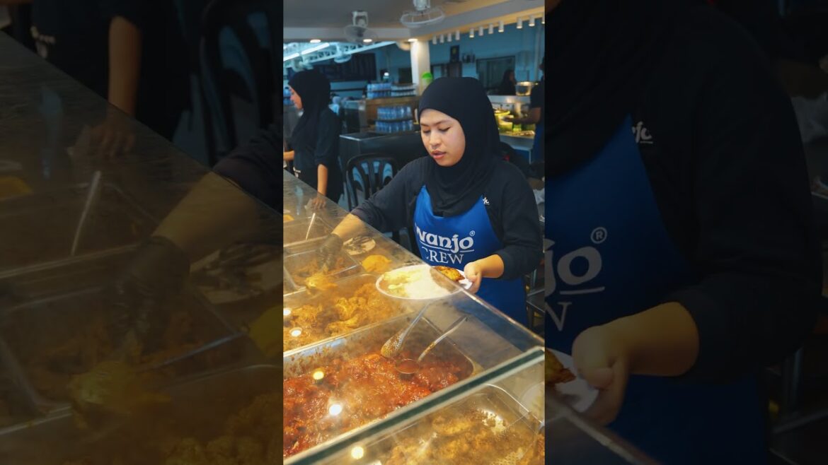 Nasi Lemak Wanjo | Malaysia Street Food | Malaysia🇲🇾 | Kuala Lumpur #shorts