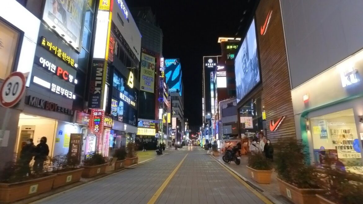 [4K Tour] Busan downtown night driving ㅣ Seomyeon - Gwangalli Beach, KOREA (No music, ASMR)