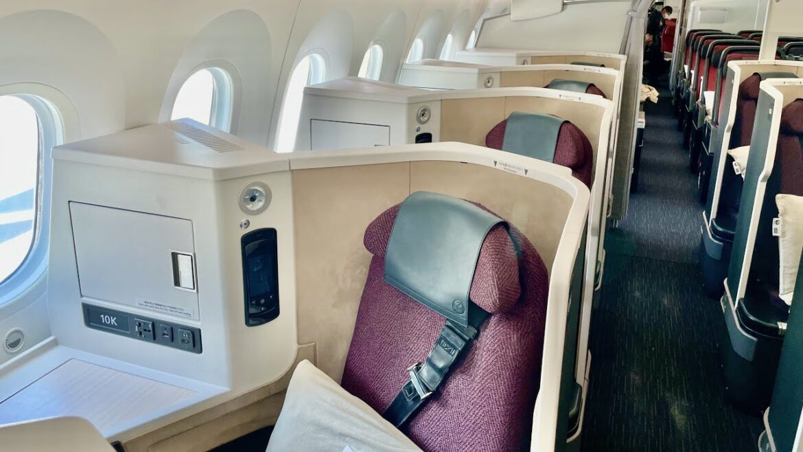 Japan Airlines 787-9 Business Class Tokyo Haneda – Hong Kong || 日本航空 787-9 ビジネスクラス 東京羽田 – 香港 Japan Airlines 787-9 Business Class Tokyo Haneda - Hong Kong || 日本航空 787-9 ビジネスクラス 東京羽田 - 香港