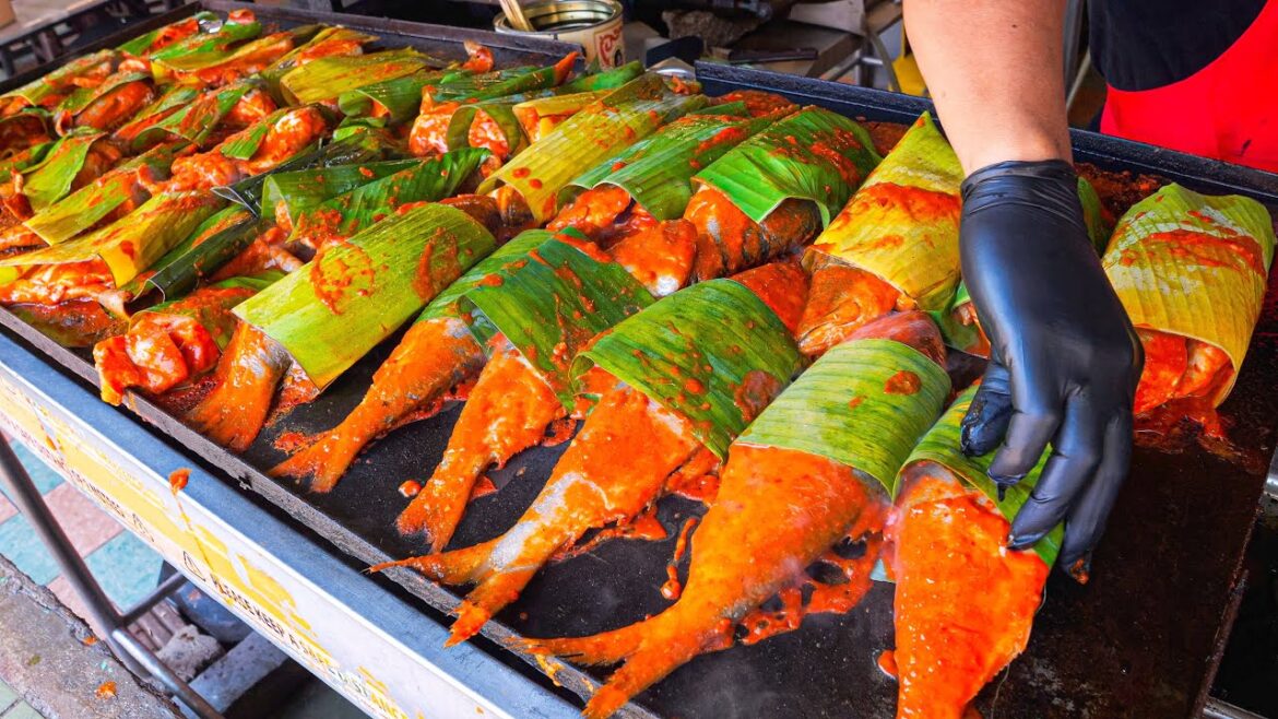 독특한 생선 구이 ! 빨간양념으로 감칠맛 더한 생선, 오징어 구이 | Unique Malaysian grilled fish and squid | Malaysian food