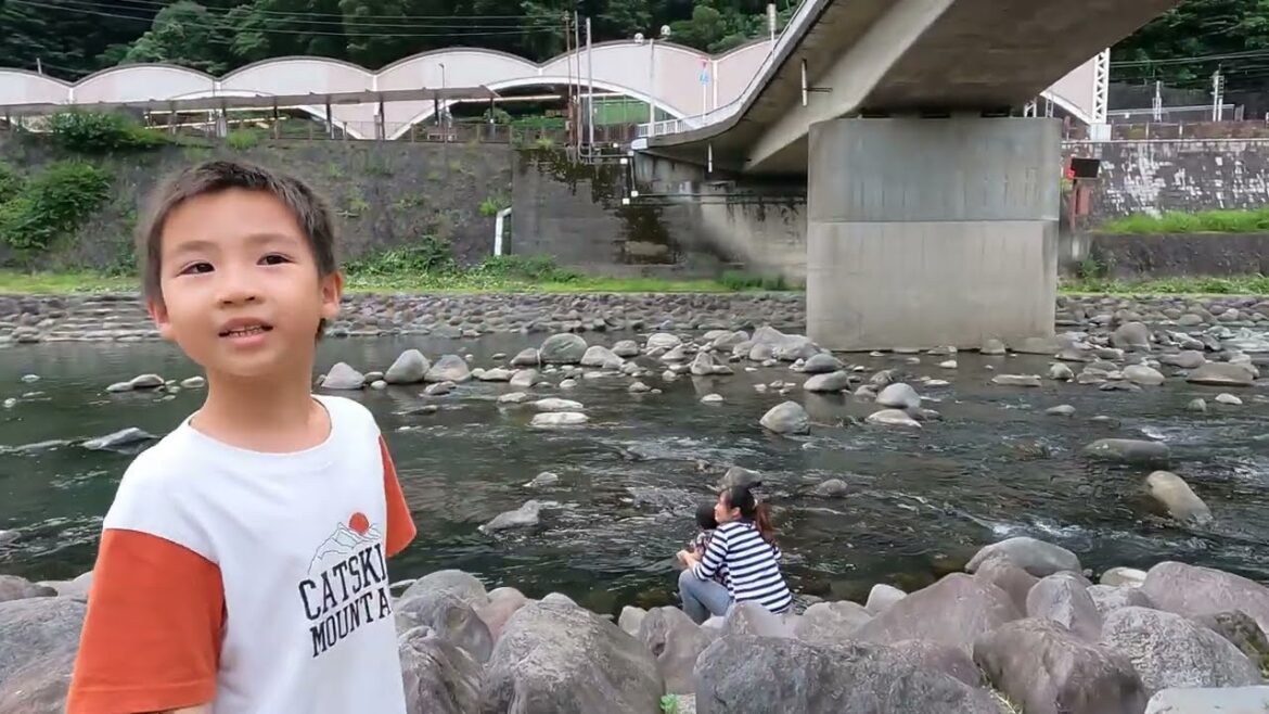 【JAPAN 4K】Walking around Hakone-yumoto station【TOKYO 東京】