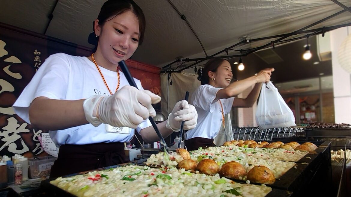 Beautiful Japanese Twins Make Takoyaki in Nagoya! Super Popular Shop! Beautiful Japanese Twins Make Takoyaki in Nagoya! Super Popular Shop!