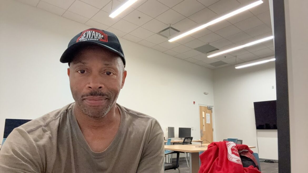 Eating Jersey Mikes Sub! Live In the Editing Studio In Newark NJ Eating Jersey Mikes Sub! Live In the Editing Studio In Newark NJ