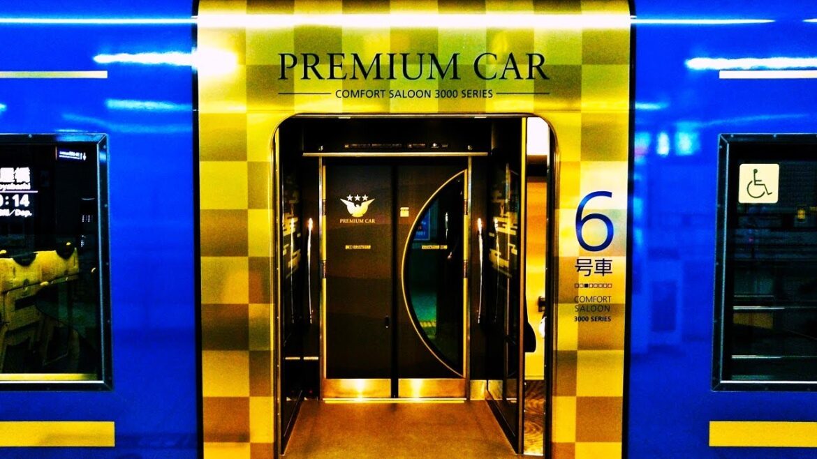 Japan's Keihan Luxury Limited Express Train Travel to Kyoto No Talking Vlog