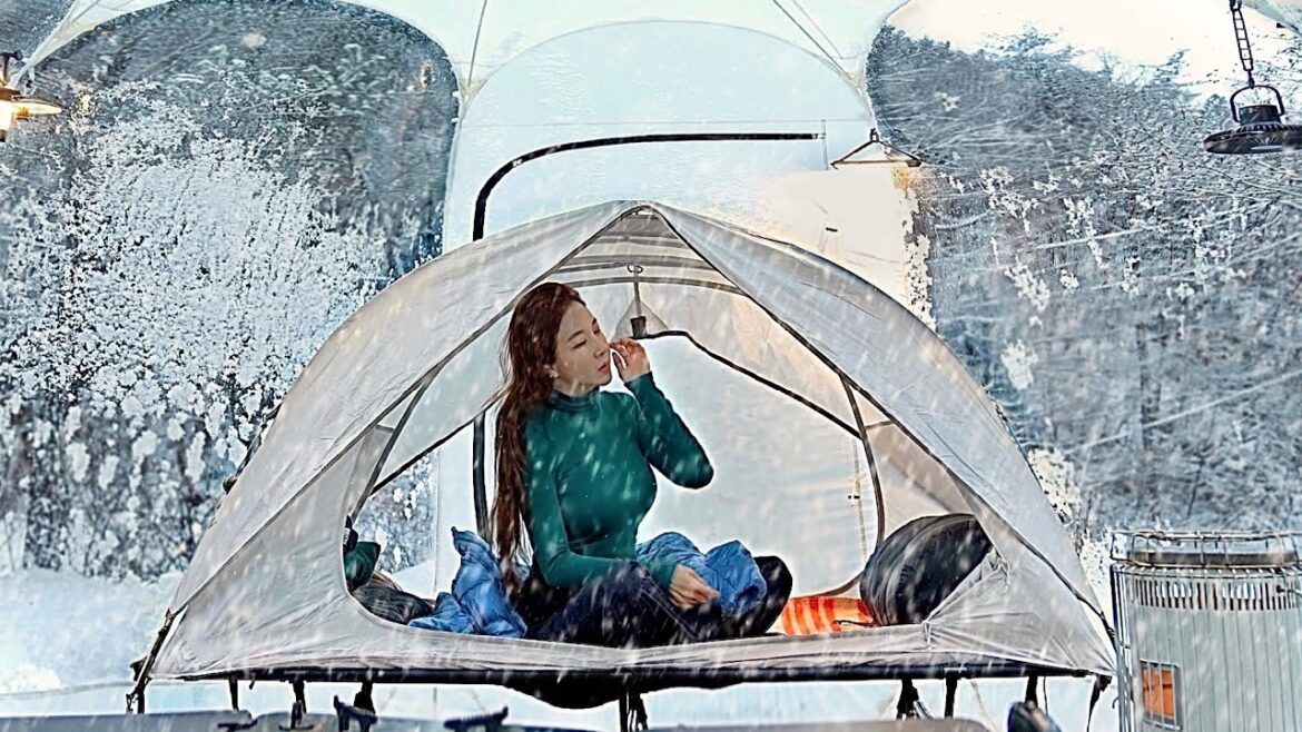 Heavy snowstorm forest frozen tent solo campingㅣFrozen Interesting Bubble Tent