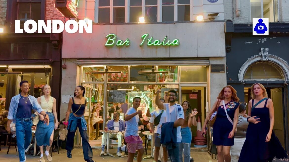 London Walk 🇬🇧 West End, SOHO, Leicester Square to Piccadilly Circus | Central London Walking Tour