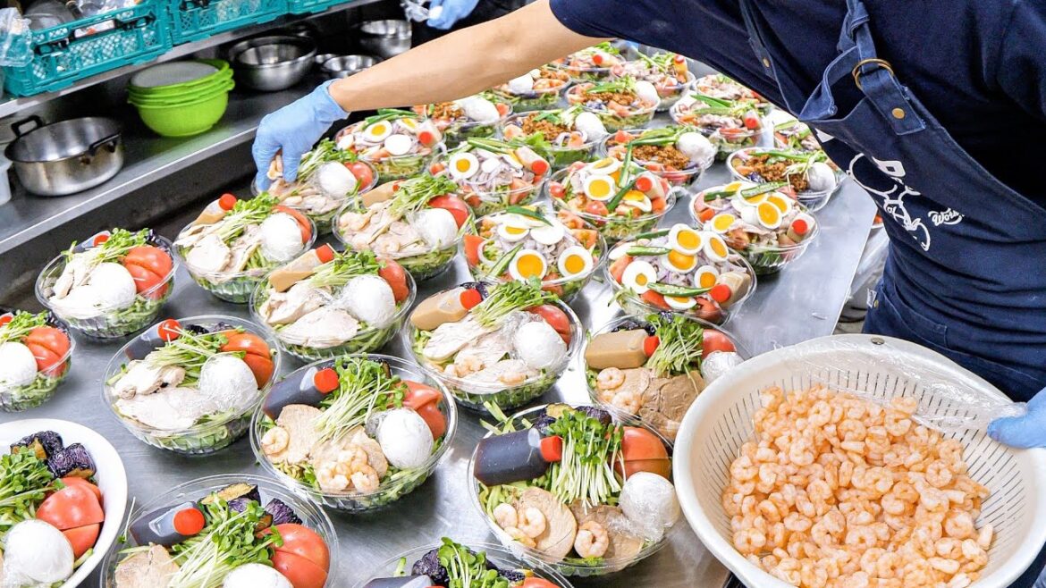 市場で働く男たちのガッツリ朝社食めし!鬼コスパ定食が爆売れ社員食堂 | Japanese Street Food 市場で働く男たちのガッツリ朝社食めし!鬼コスパ定食が爆売れ社員食堂 | Japanese Street Food