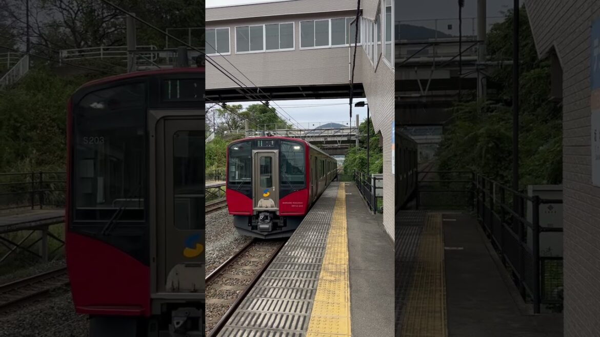 Shinano Railway line at Techno Sakaki Station 2023 #railway #train #travel #localtrain #nagano