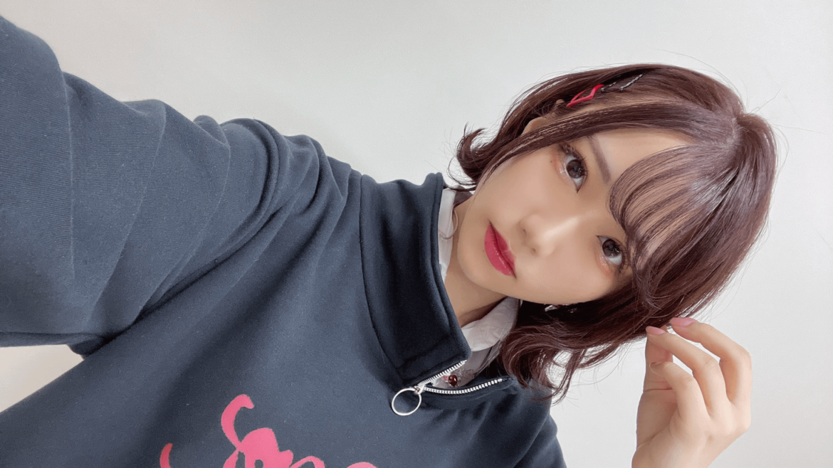 Tsuchiya Rio Wishes Higuchi Madoka a Happy Birthday