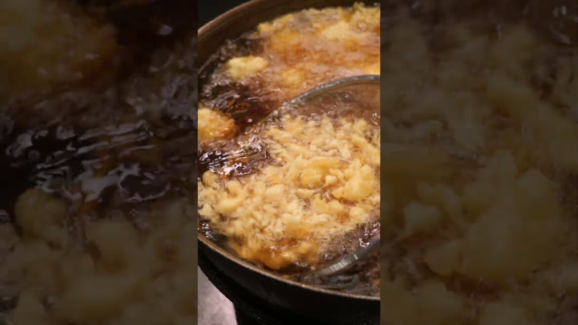 Popular Korean Food Gimbap! Deep fried Gimbap Popular Korean Food Gimbap! Deep fried Gimbap