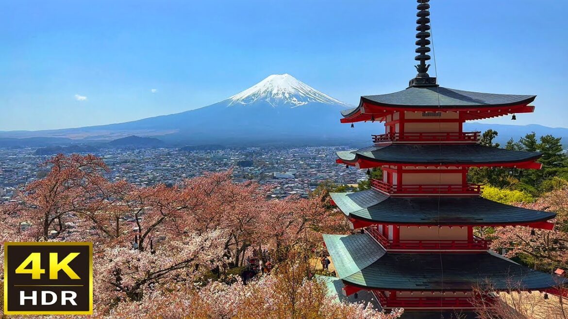 (4K HDR) Fujiyoshida, Japan Narrated Walk - 2023