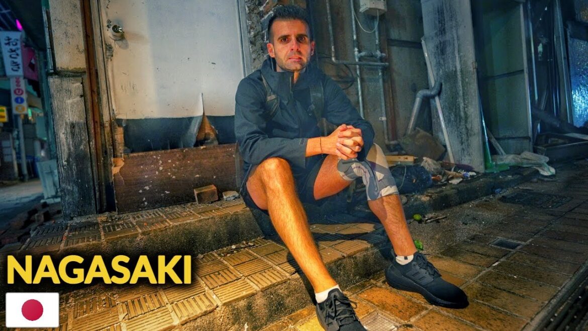 ORORILE BOMBEI ATOMICE DIN NAGASAKI. Aici s-a terminat CEL DE-AL DOILEA RAZBOI MONDIAL ORORILE BOMBEI ATOMICE DIN NAGASAKI. Aici s-a terminat CEL DE-AL DOILEA RAZBOI MONDIAL