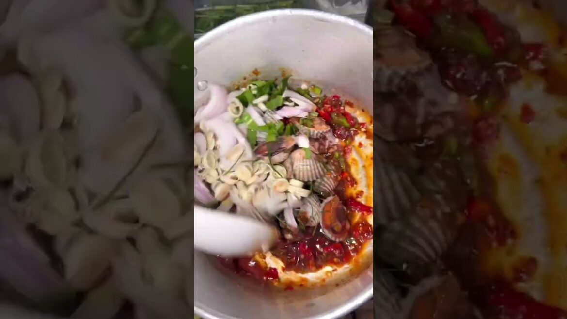 ยำหอยแครง