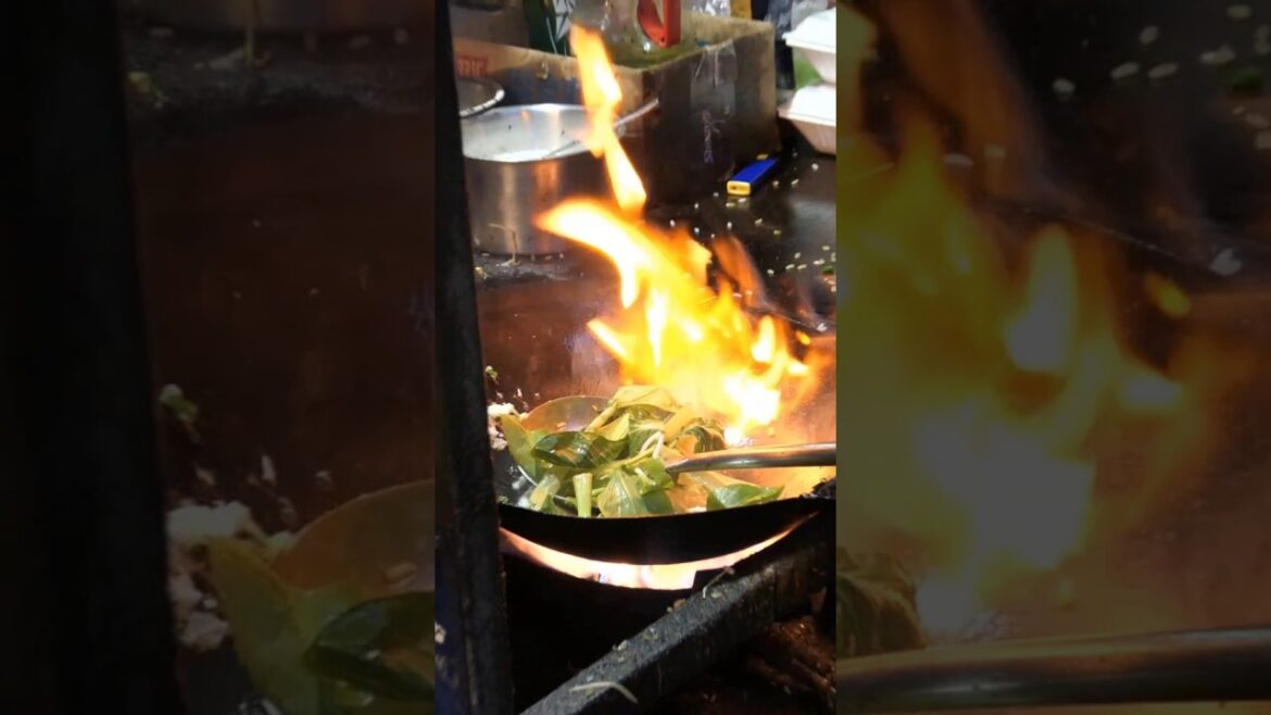 Fried Chicken Noodles (Chow Mein)