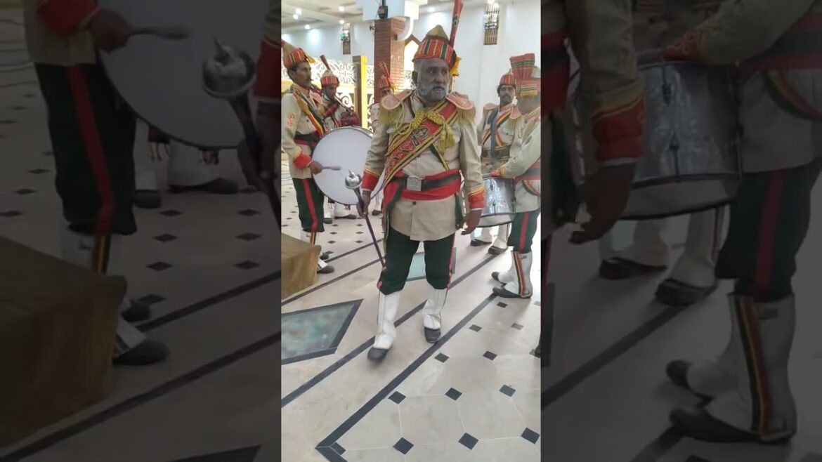 Fuji Pipe Band Shadi pr Shahi Marriage Hall Khanewal#vlog #riverravi
