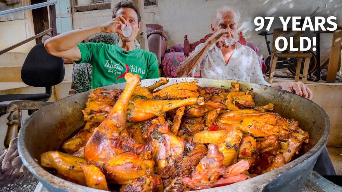 Long Life Food of Costa Rica!! HUGE BREAKFAST + Secrets to Eating in Nicoya!! Long Life Food of Costa Rica!! HUGE BREAKFAST + Secrets to Eating in Nicoya!!