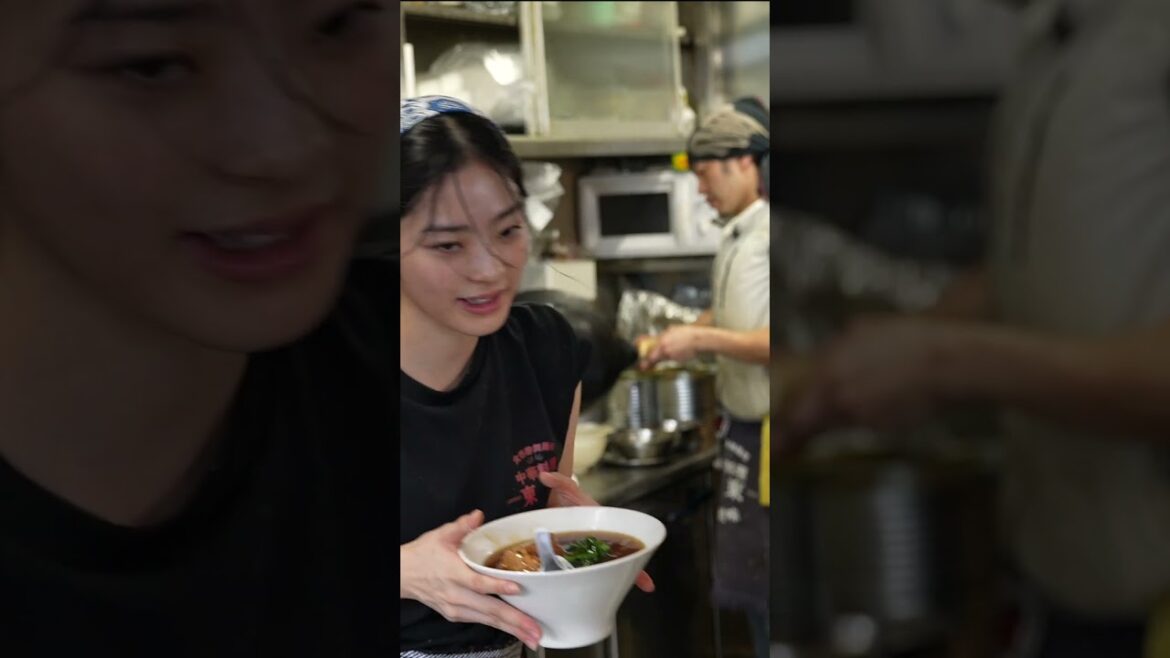 Beautiful Ramen Master 現役女子大生が店長の町中華 미인 라멘 점장 中華料理 東東 #chinesefood #ramen Beautiful Ramen Master 現役女子大生が店長の町中華 미인 라멘 점장 中華料理 東東 #chinesefood #ramen