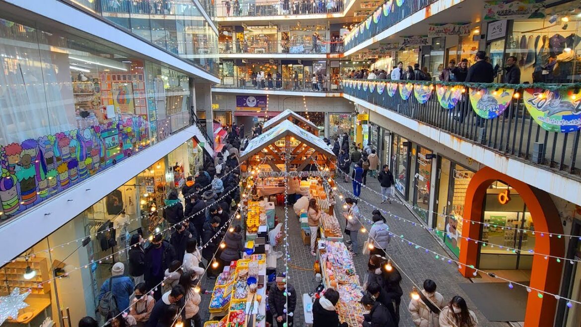 4K Seoul City Tour, INSADONG | Explore Korean Culture and Traditional Arts 4K Seoul City Tour, INSADONG | Explore Korean Culture and Traditional Arts