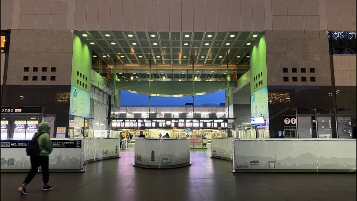Kyoto Station early morning 🇯🇵LIVE from Japan