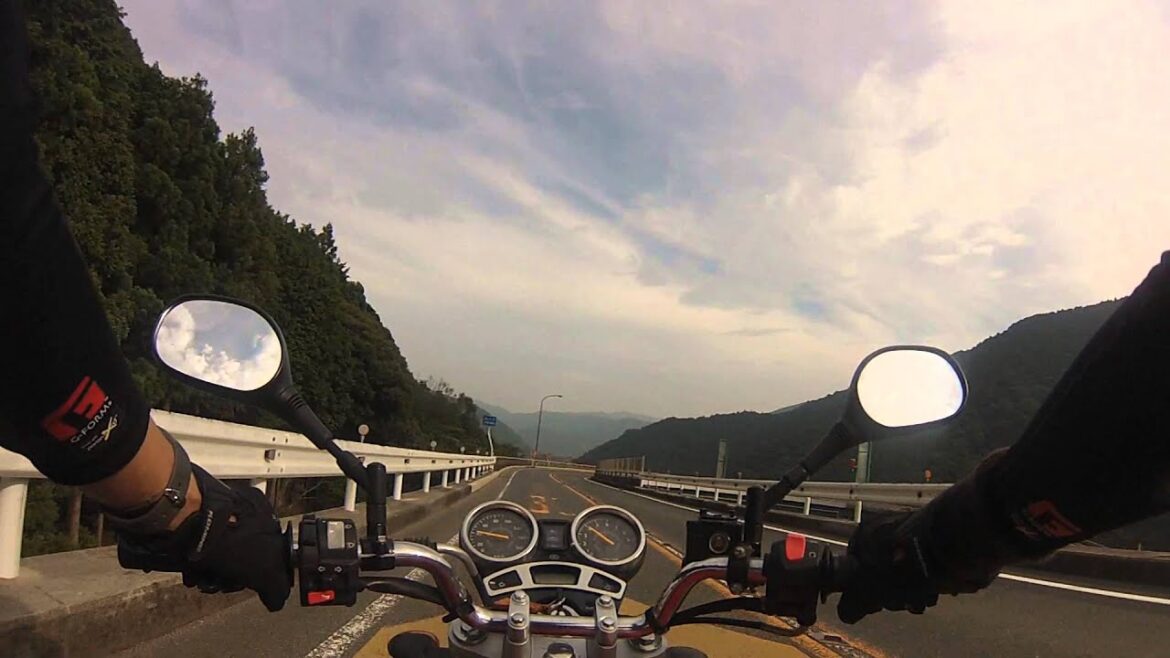 Kawazu Nanadaru Loop Bridge