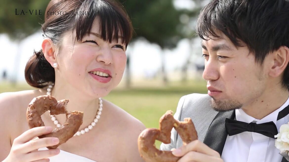 公園で手作りパン【神戸:前撮りロケーション映像】ラヴィファクトリー 公園で手作りパン【神戸:前撮りロケーション映像】ラヴィファクトリー