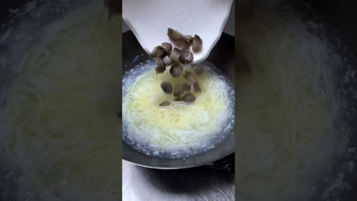 Asian foods street #yt #shots#shotsfeed#youtubeshorts Asian foods street #yt #shots#shotsfeed#youtubeshorts