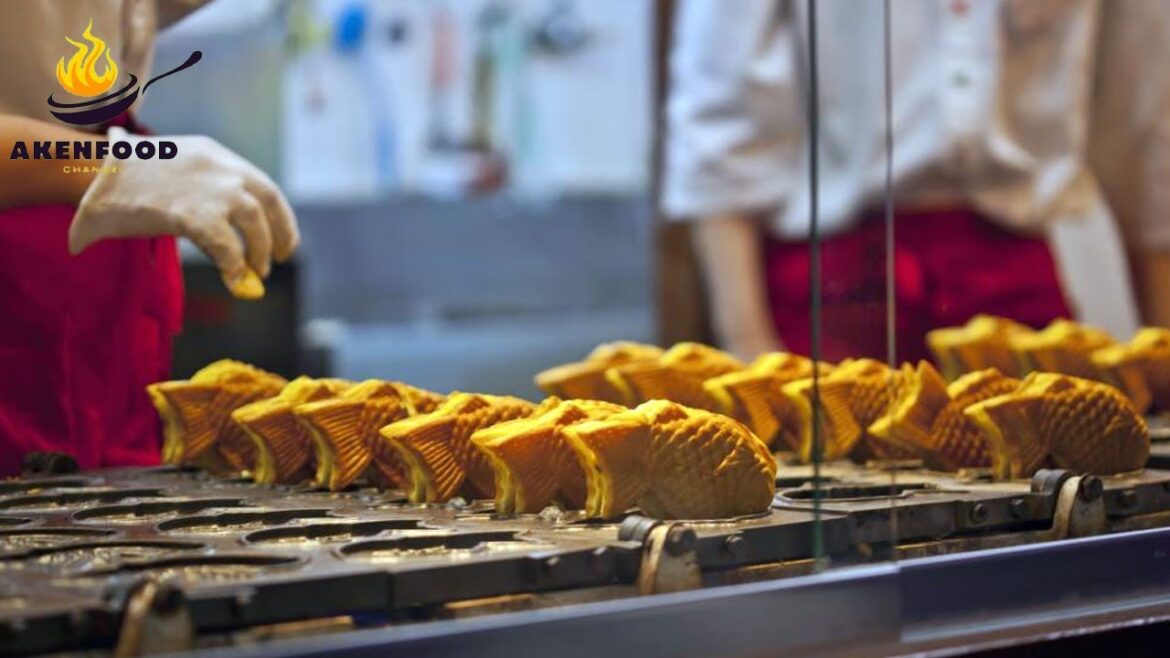 Japanese Taiyaki cakes | Street Food