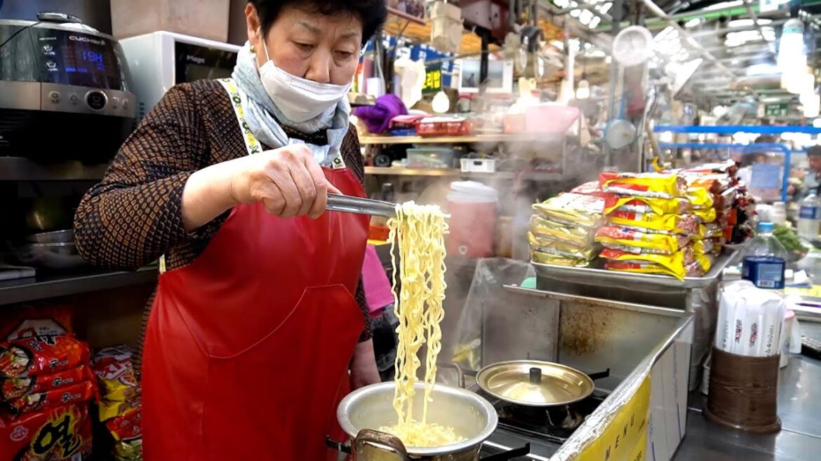 Popular ramen in Korea | Delicious ramen, Shin – ramyeon, Spicy ramen – Gwangjang Market Popular ramen in Korea | Delicious ramen, Shin - ramyeon, Spicy ramen - Gwangjang Market