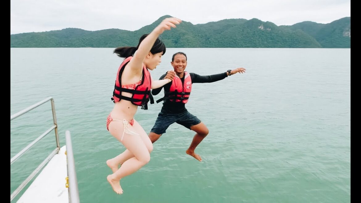 Jalan-Jalan ke Pulau Langkawi! - TRAVEL VLOG EP. 32