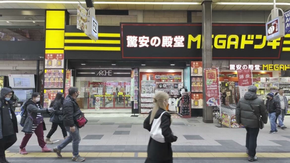 【狸小路商店街】初冬のポンポコシャンゼリゼの風景を撮り歩く。【北海道札幌】 【狸小路商店街】初冬のポンポコシャンゼリゼの風景を撮り歩く。【北海道札幌】