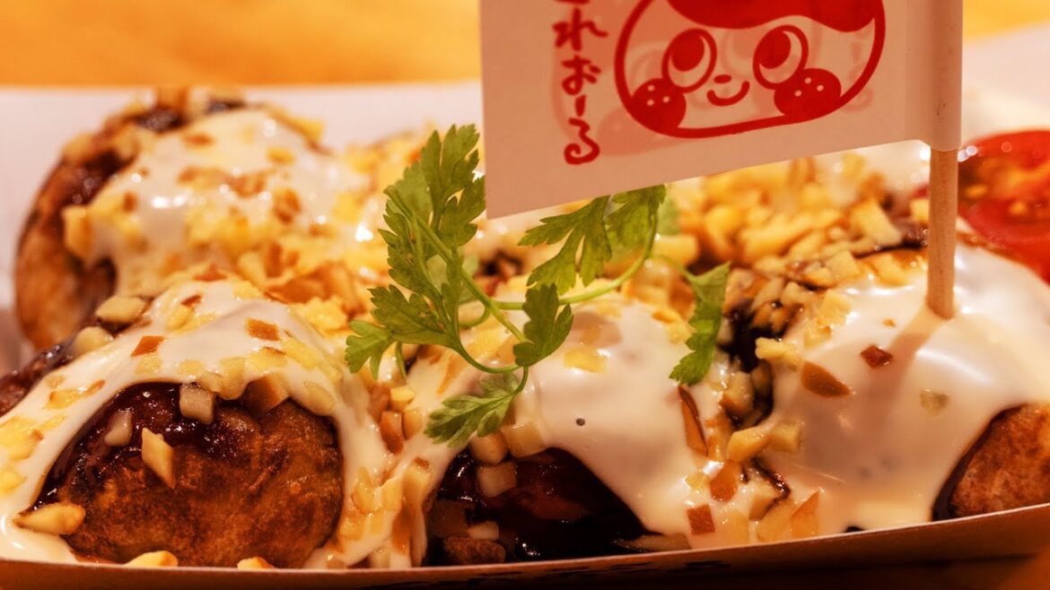 Japanese Street Food Cheese TAKOYAKI [4K]