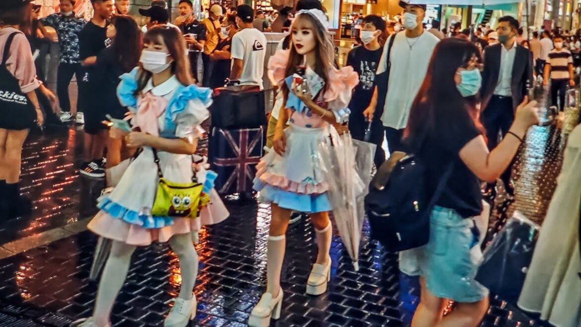 Countless Japanese Girls At Dark Rainy Night | Red light district, Osaka