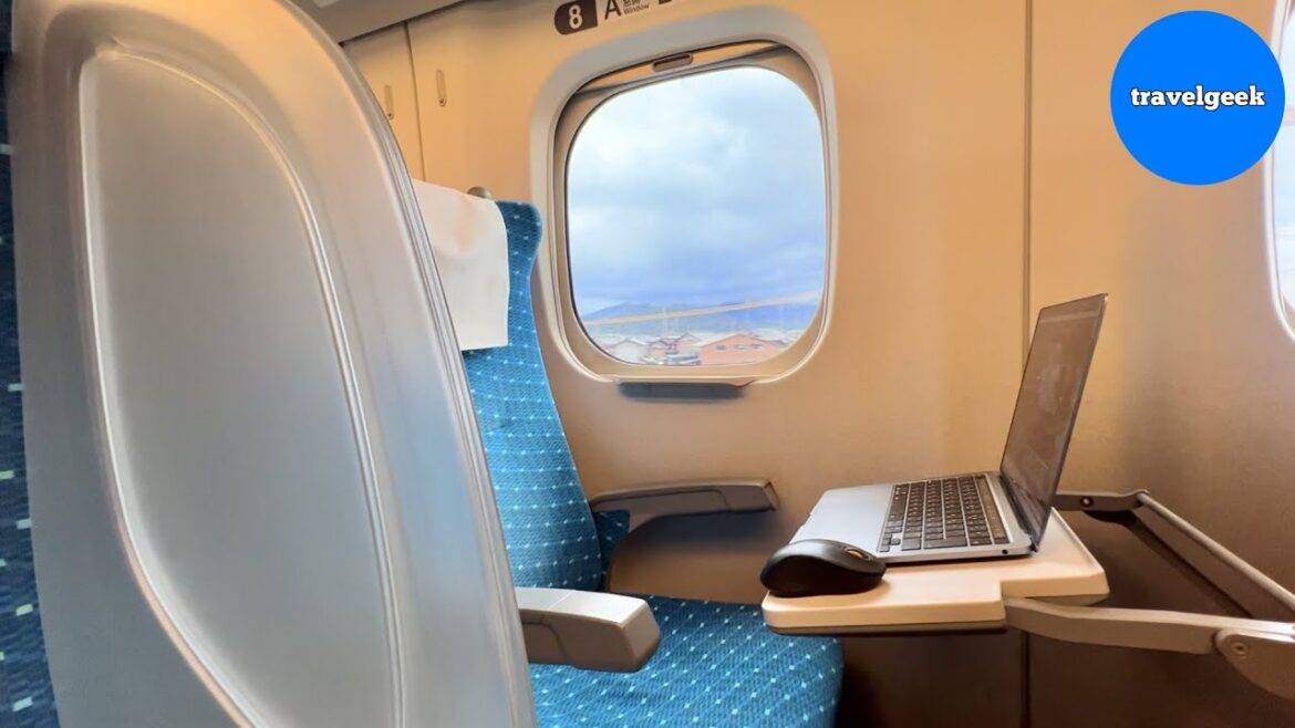 Trying a Work Pod Seat on Japan’s Bullet Train Shinkansen | Tokyo – Osaka Trying a Work Pod Seat on Japan's Bullet Train Shinkansen | Tokyo - Osaka