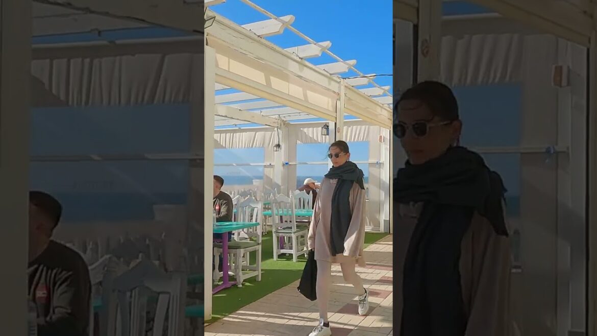 Blue skies & high winds in Marbella📍Cabopino 🇪🇸 Subscribe for full walking tour coming soon...