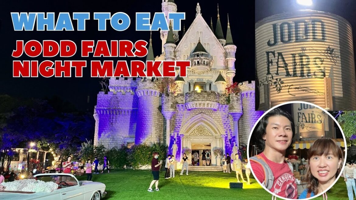 Jodd Fairs Night Market, one of the best night markets in Bangkok.