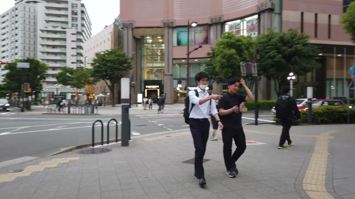 Kobe, Japan 4K Walking Tour: Harborland to Umie to Mosaic | Ambient Sounds | Virtual Travel Kobe, Japan 4K Walking Tour: Harborland to Umie to Mosaic | Ambient Sounds | Virtual Travel