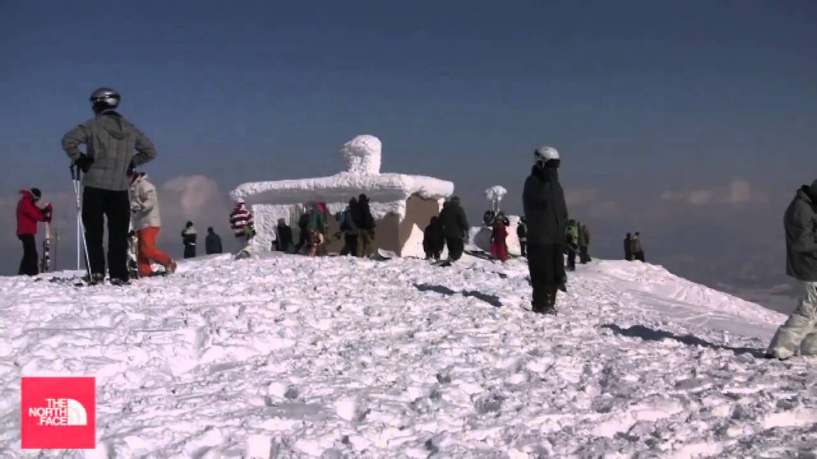 Japan Snow Report – The Daily Flake 3 February 2011 HIKING THE PEAK in NISEKO Japan Snow Report - The Daily Flake 3 February 2011 HIKING THE PEAK in NISEKO