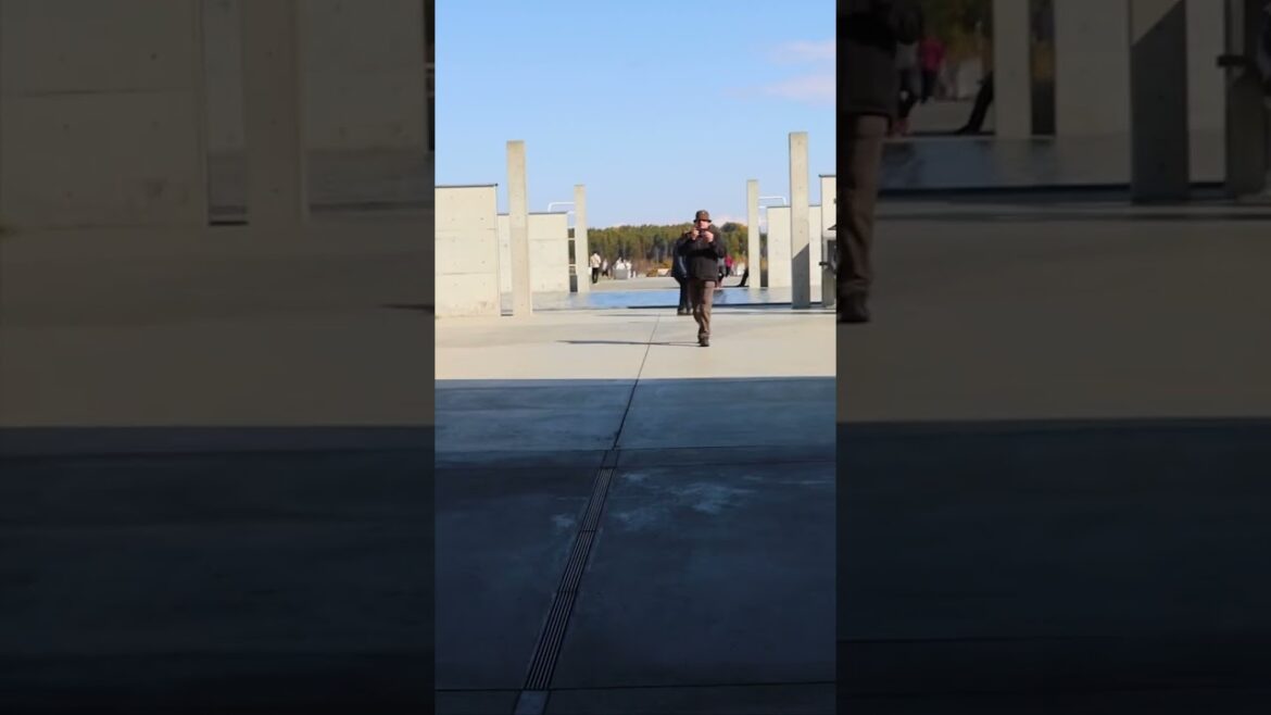 札幌に33体のモアイ像!ストーンヘンジや巨大大仏まで!#shorts #北海道旅行 #北海道絶景 札幌に33体のモアイ像!ストーンヘンジや巨大大仏まで!#shorts #北海道旅行 #北海道絶景