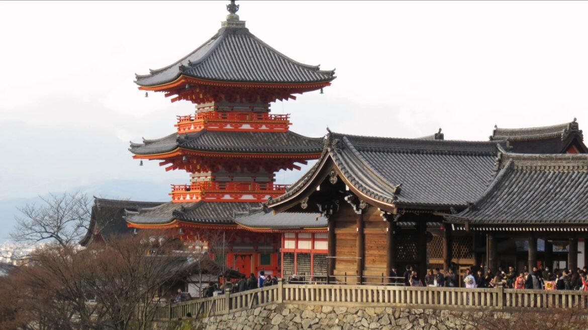 Japan trip December 2016 -Kyoto - Fushimi Inari Shrine, Kiyomizu-dera temple, Kinkakuji temple