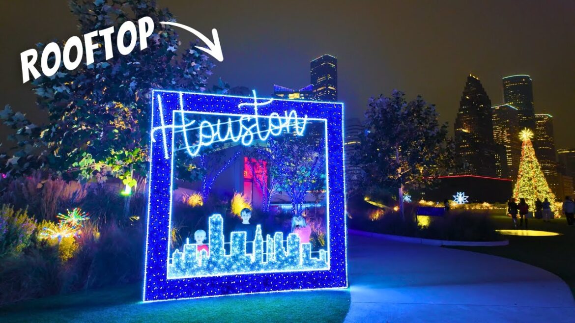 POST Houston Winter Wonderlawn (Holiday Lights)