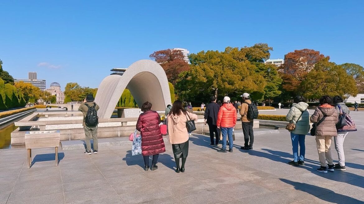 Hiroshima Today – Walking to Peace Memorial Park Hiroshima Today - Walking to Peace Memorial Park