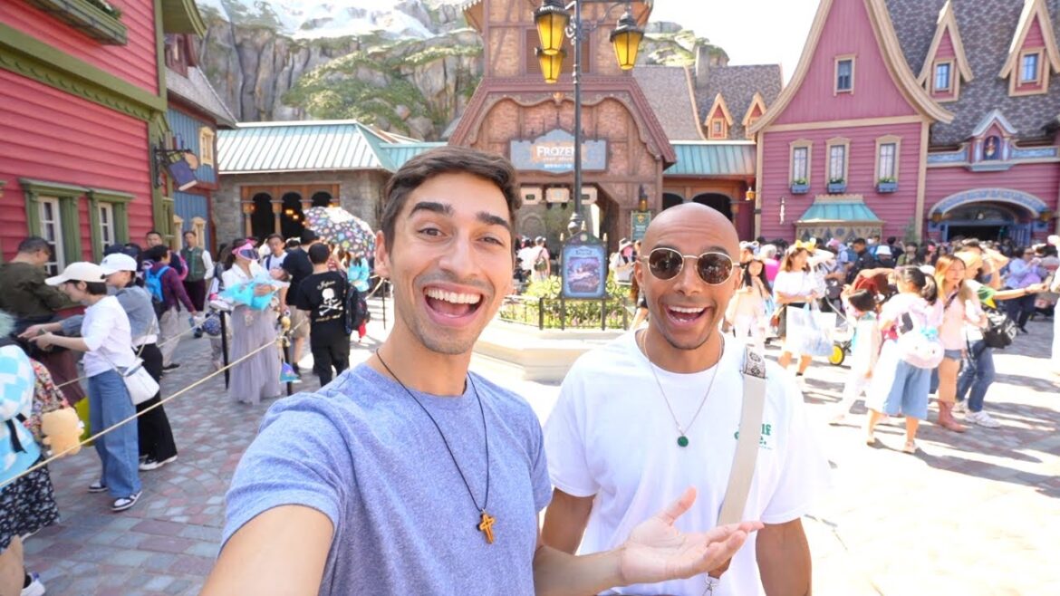 World Of Frozen At Hong Kong Disneyland Historic Grand Opening Was OVERWHELMING But So Much Fun! World Of Frozen At Hong Kong Disneyland Historic Grand Opening Was OVERWHELMING But So Much Fun!